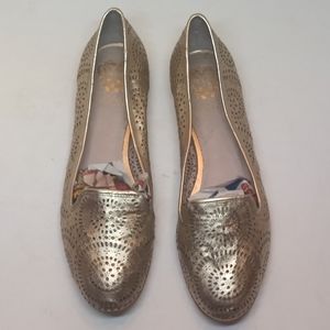 Vince Camuto Lancaster 8M Leather Cut Out Flats